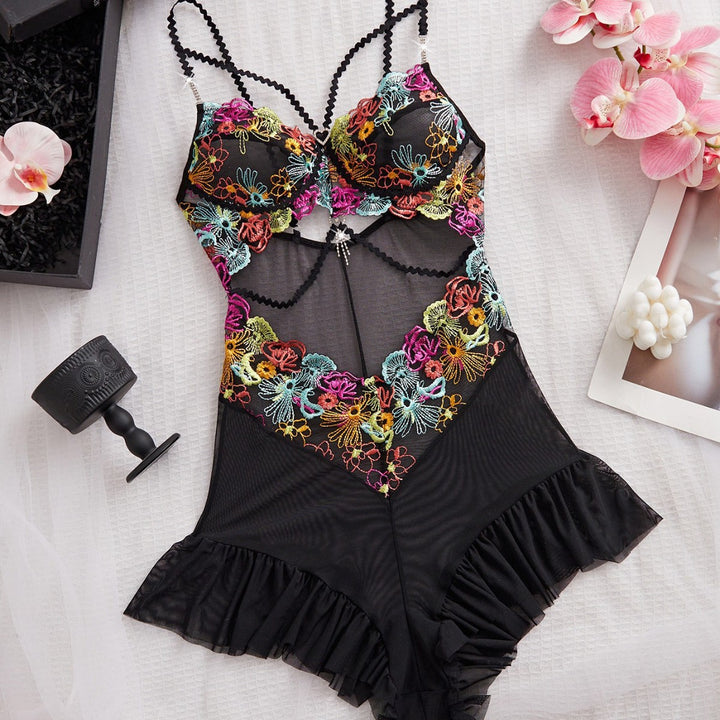 Plus Size Floral Embroidered Lace Lingerie Set – Sheer Mesh Underwire Bra & Ruffle Skirt