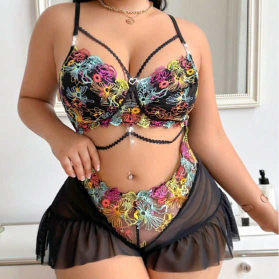 Plus Size Floral Embroidered Lace Lingerie Set – Sheer Mesh Underwire Bra & Ruffle Skirt
